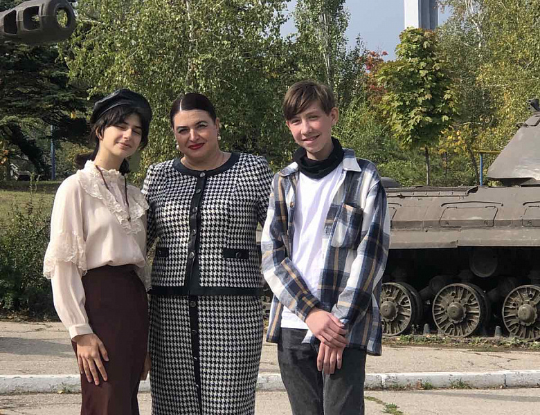 I Областной творческий ежегодный онлайн-конкурс «Журавлями    белыми…» имени Ю. И. Менякина  