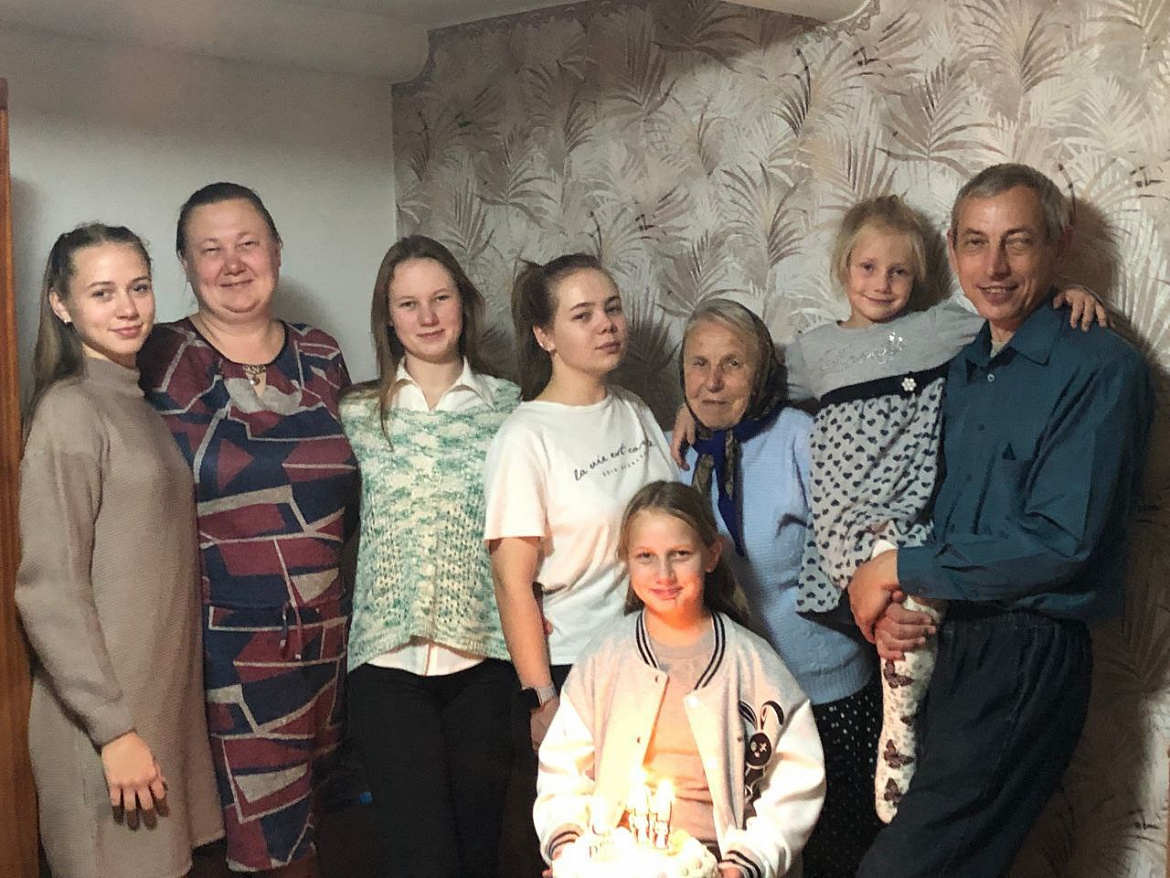 Настоящей любви хватит на всех: правила многодетных семей