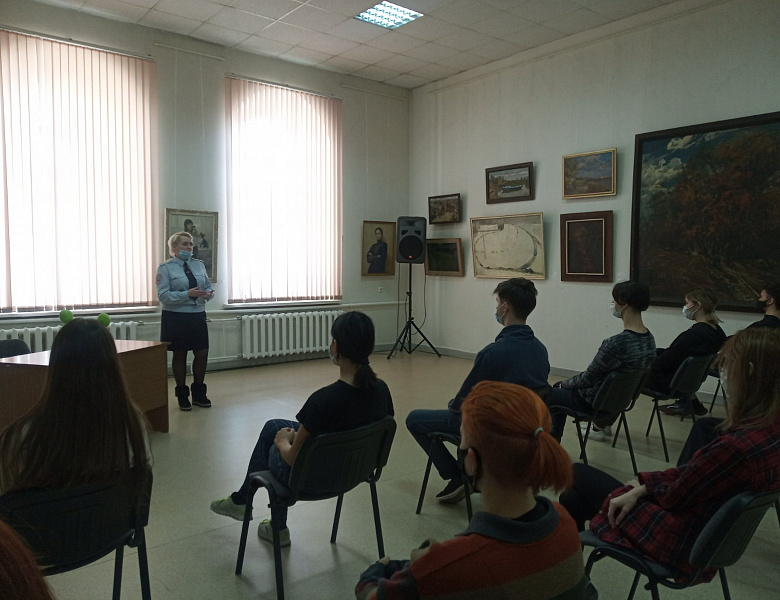 Профилактическая беседа с инспектором ПДН