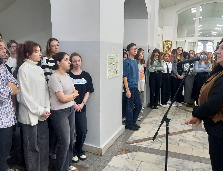 Методическая выставка «Проект: витрина, выставка, праздник в городе», посвященная Дню российского студенчества