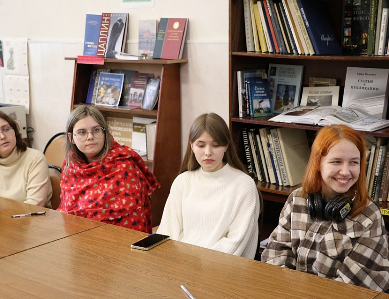 Интеллектуальная игра «Мы и космос: первые шаги во Вселенную», посвященная Дню космонавтики
