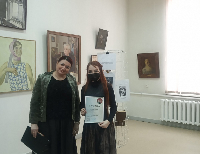 Литературно - музыкальная гостиная  «Болью и счастьем пронзенная жизнь»