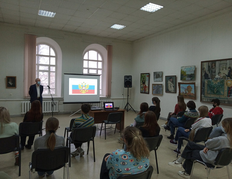 Беседа «Конституция – основной закон страны» с полковником полиции в отставке Лебедевым В.С. ко Дню Конституции