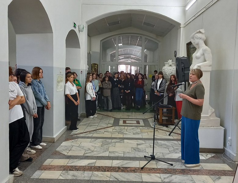 Выставка театральных афиш «Театральное Приволжье»