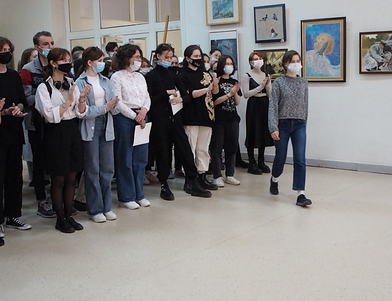 День космонавтики - 12 апреля. Выставка в СХУ