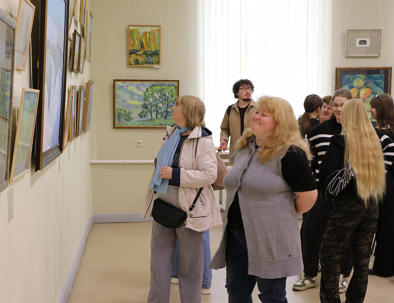 Выставка «Учитель и ученики» к 100-летию Валентина Сергеевича Успенского