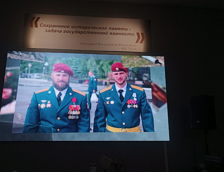 Память о героях: студенты Саратовского художественного училища посетили музей истории СВО