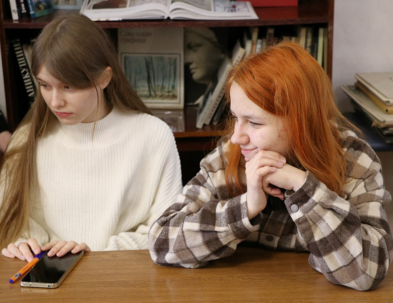 Интеллектуальная игра «Мы и космос: первые шаги во Вселенную», посвященная Дню космонавтики