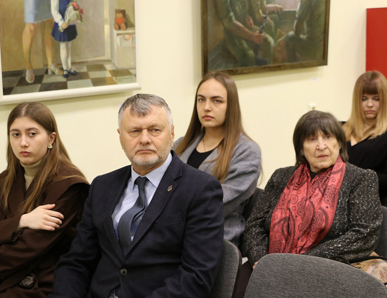 Круглый стол, посвященный презентации сборника материалов IХ Международной научно-практической конференции «ИСКУССТВО и ВЛАСТЬ»