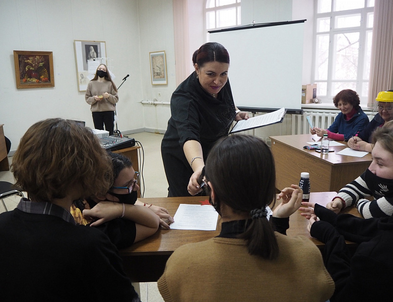 Литературная викторина «Российскою землей рожденный»,  посвященная 310-летию со дня рождения М.В. Ломоносова