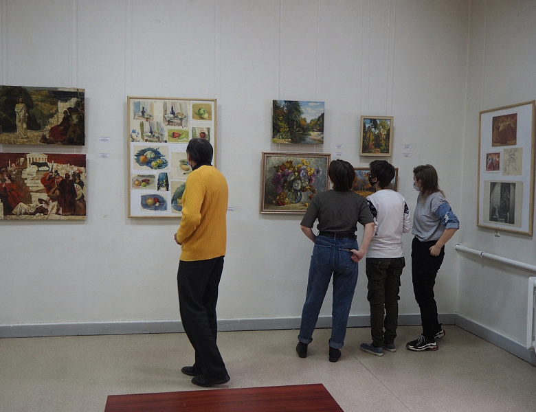 Выставка «Классика и актуальность»