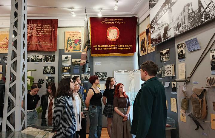 Зарисовки интерьера времен Великой Отечество войны