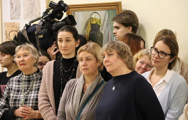 Художественная выставка «Преемственность»