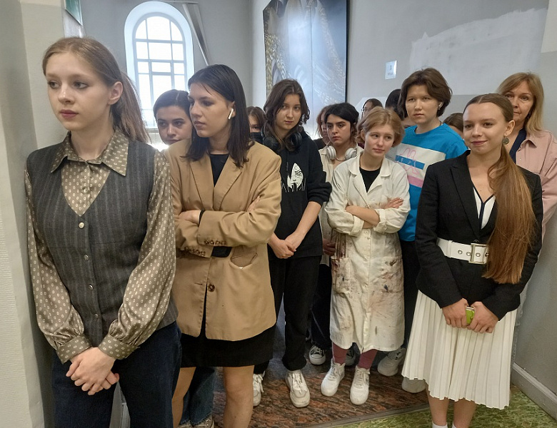 Выставка "Славянские мотивы", посвященная Дню славянской письменности