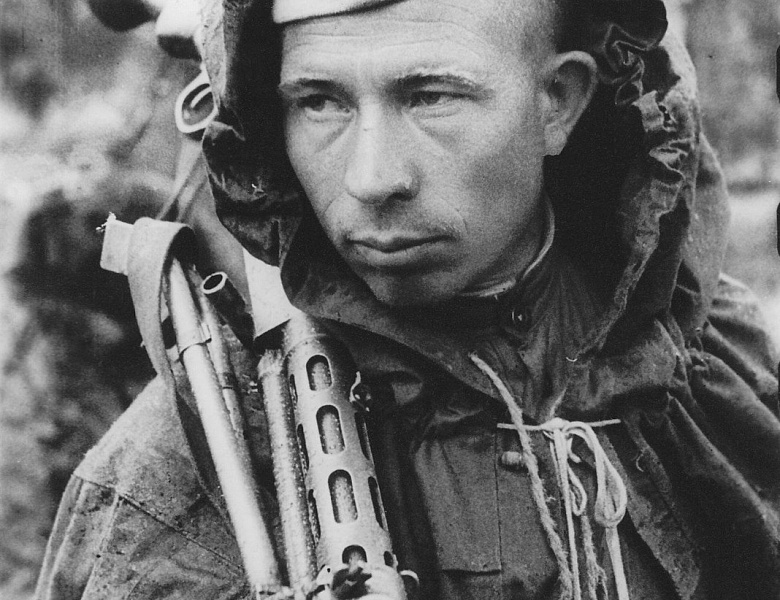 Выставка фотохроники «Военные годы» к 80-летию Победы в Великой Отечественной войне 1941-1945 гг. и Году Защитника Отечества 